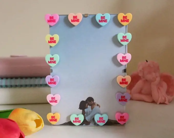 DIY Photo Frame for Valentine Day